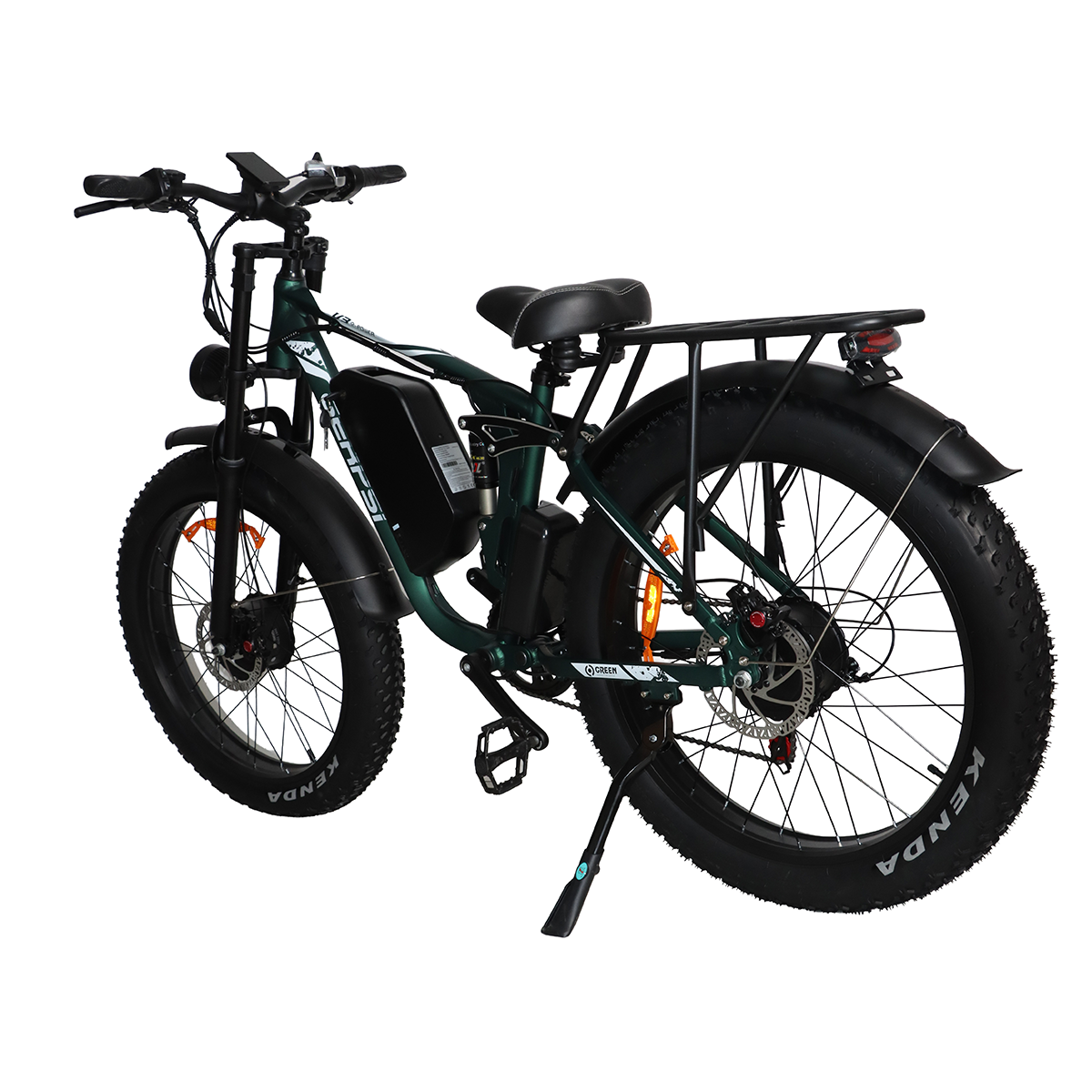Ciemnozielony rower elektryczny typu fat bike z bagażnikiem.