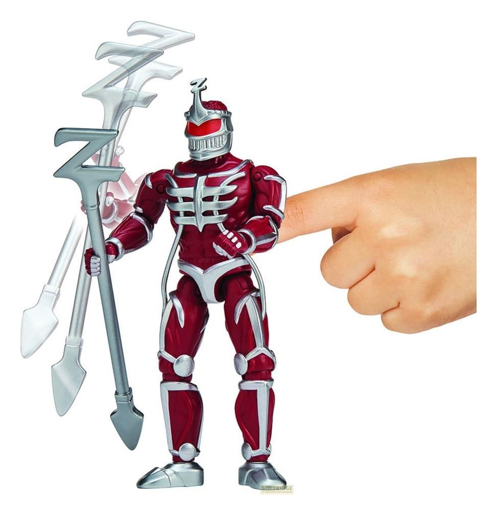 Eine rote und silberne Actionfigur mit einem Stab. Ein Finger drückt sie.
