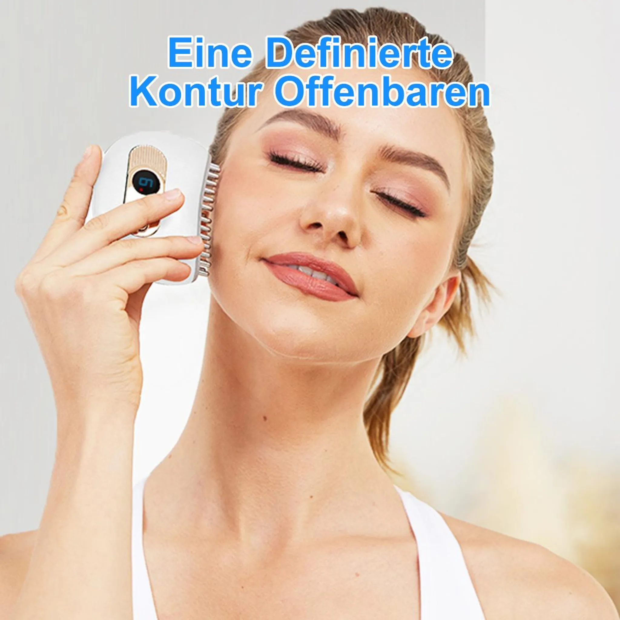 Eine Frau mit geschlossenen Augen hält ein weißes Gerät an ihr Gesicht.