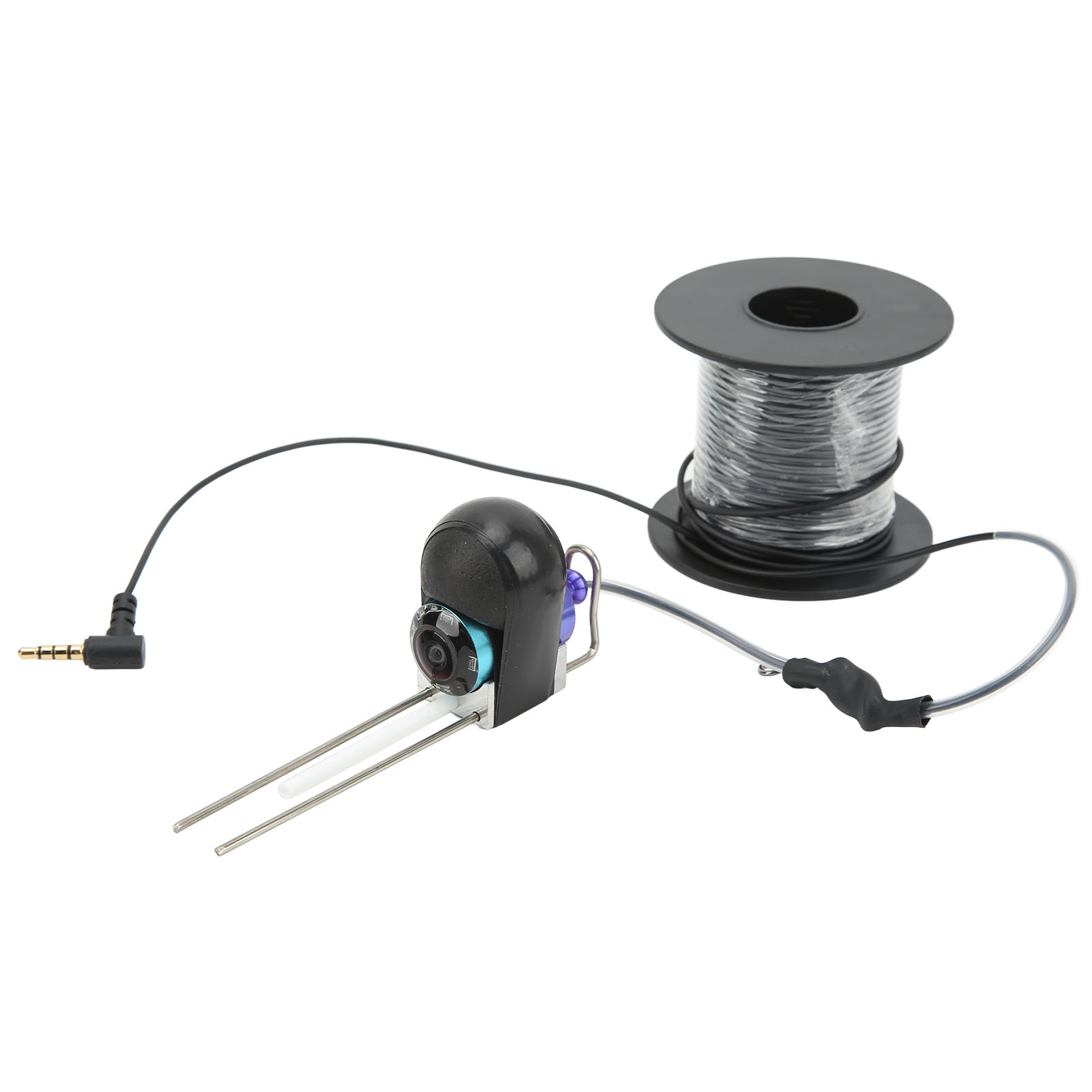 Ein kleines Kameraobjektiv mit Kabel und Spule auf weißem Hintergrund.