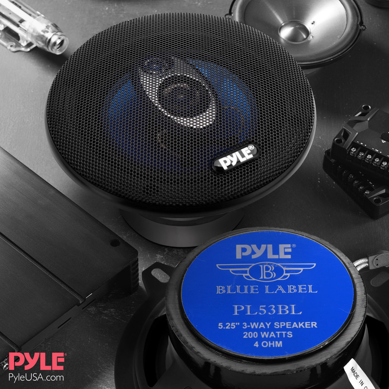 Pyle Lautsprecher: Ein 5,25" 3-Wege-Lautsprecher, 200 Watt, 4 Ohm.