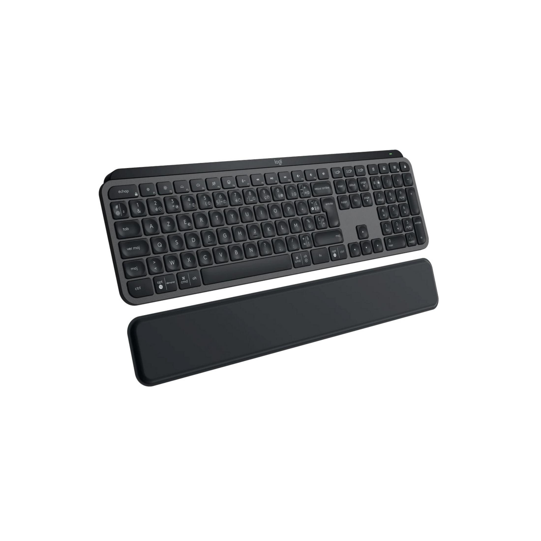 Eine graue Logitech Tastatur mit einer schwarzen Handballenauflage auf weißem Hintergrund.
