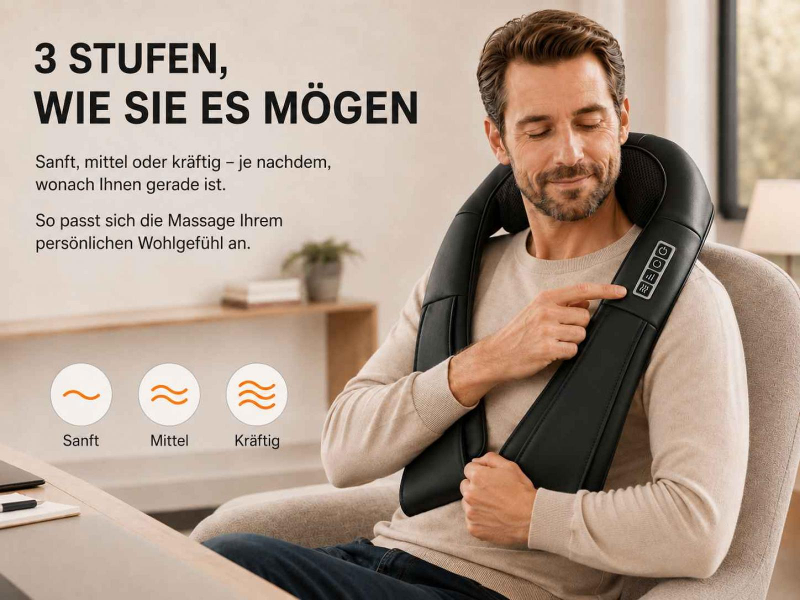Mann mit Nackenmassagegerät, das drei Stufen anzeigt: Sanft, Mittel, Kräftig.