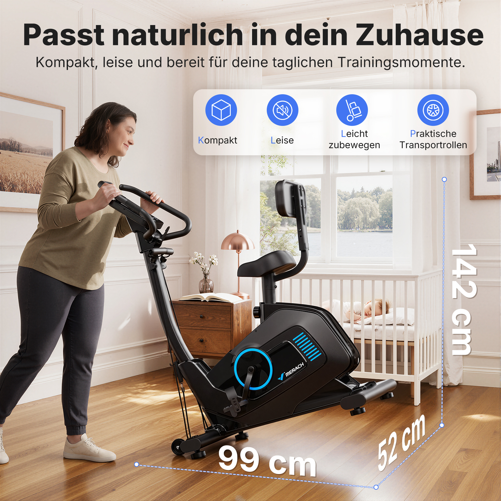 Frau auf Heimtrainer in Wohnzimmer, Baby schläft im Bett daneben.