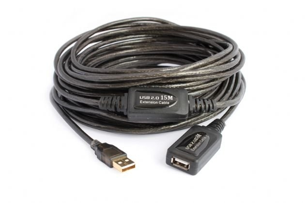 Tek erkek fişli ve dişi portlu siyah USB 2.0 15M uzatma kablosu.