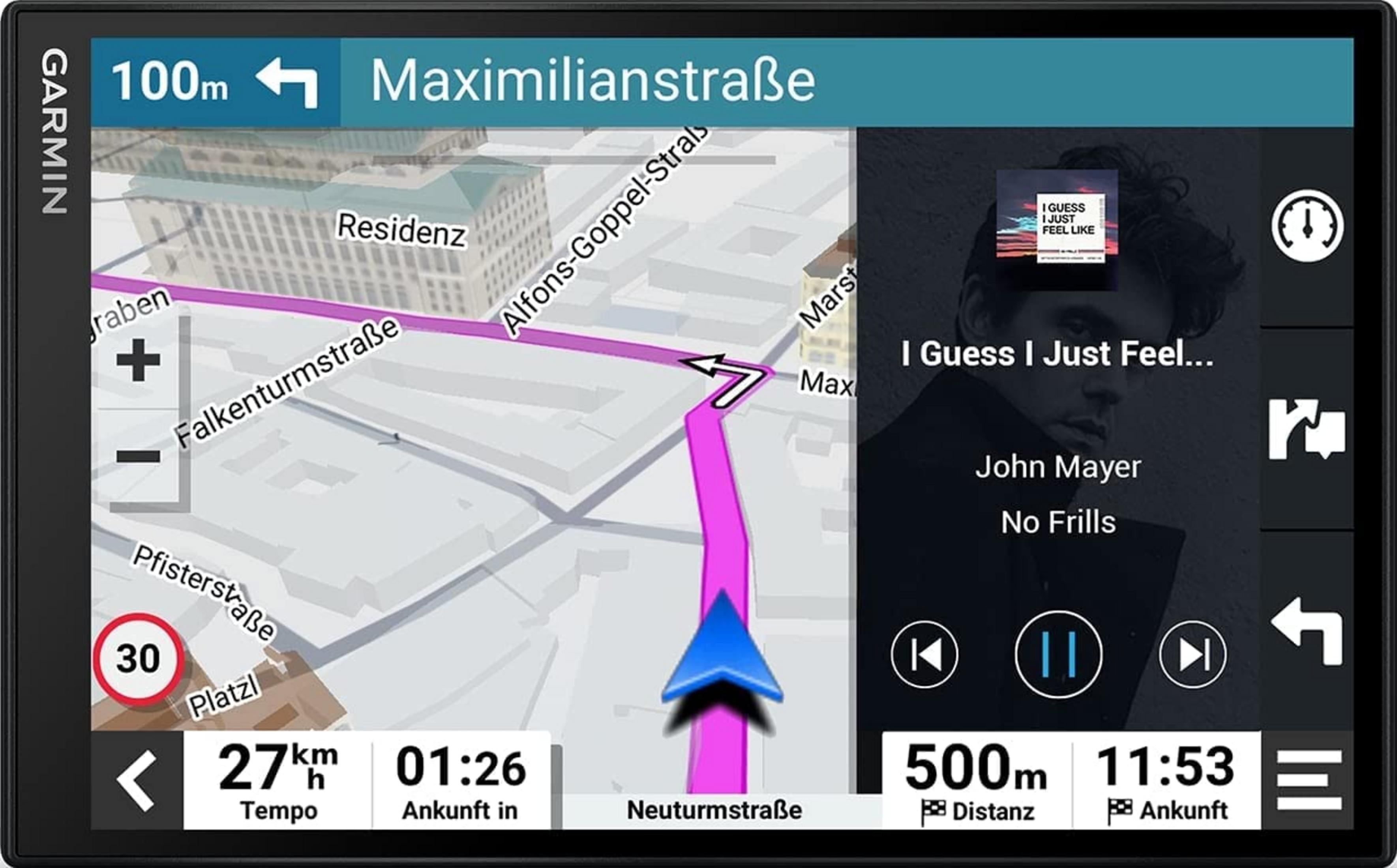 Nawigacja Garmin pokazuje mapę, muzykę i informacje o podróży. Trasa na Maximilianstraße.