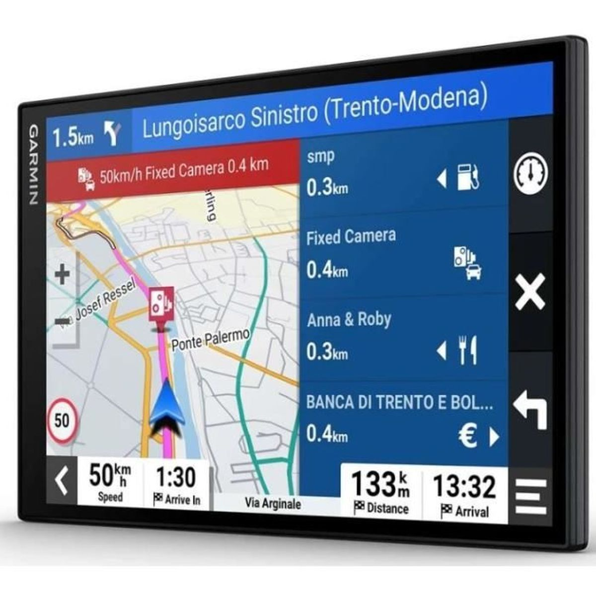 Urządzenie nawigacyjne Garmin wyświetla mapę z trasą, fotoradarem i odległościami.