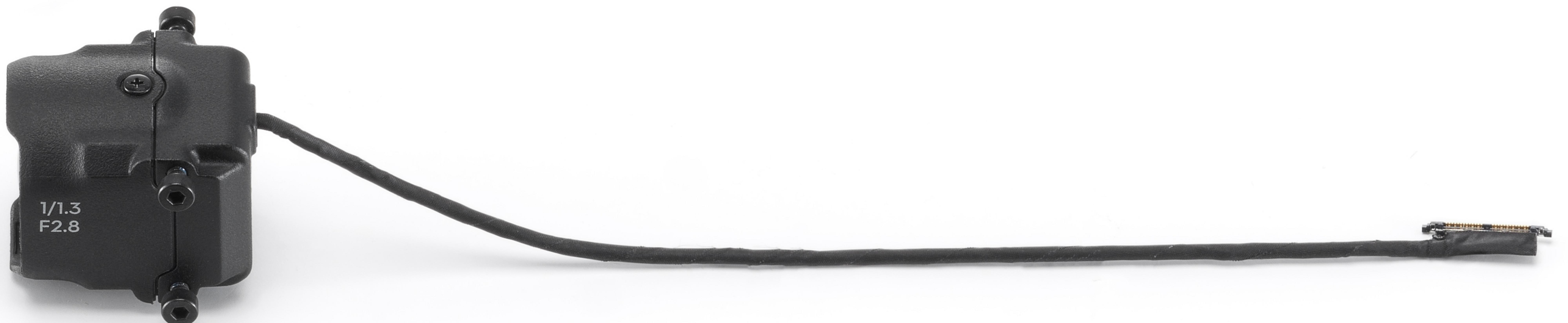 Schwarzes Kameramodul mit Kabel und Anschluss, Beschriftung 1/1.3 F2.8.