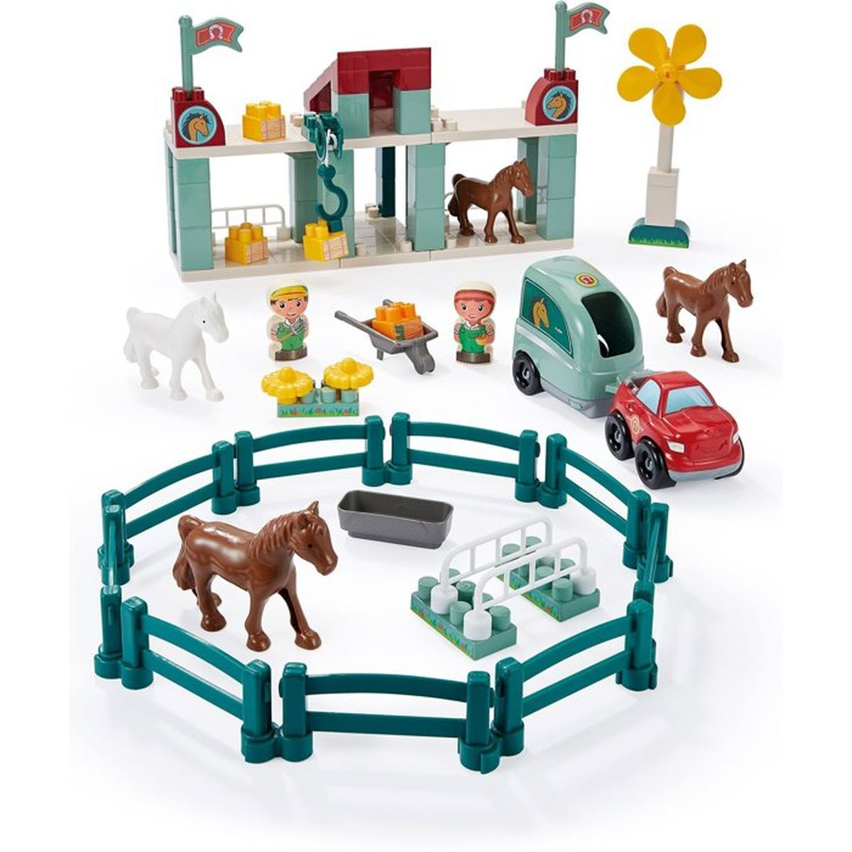 Set fattoria giocattolo con cavalli, figure, veicolo ed edificio.