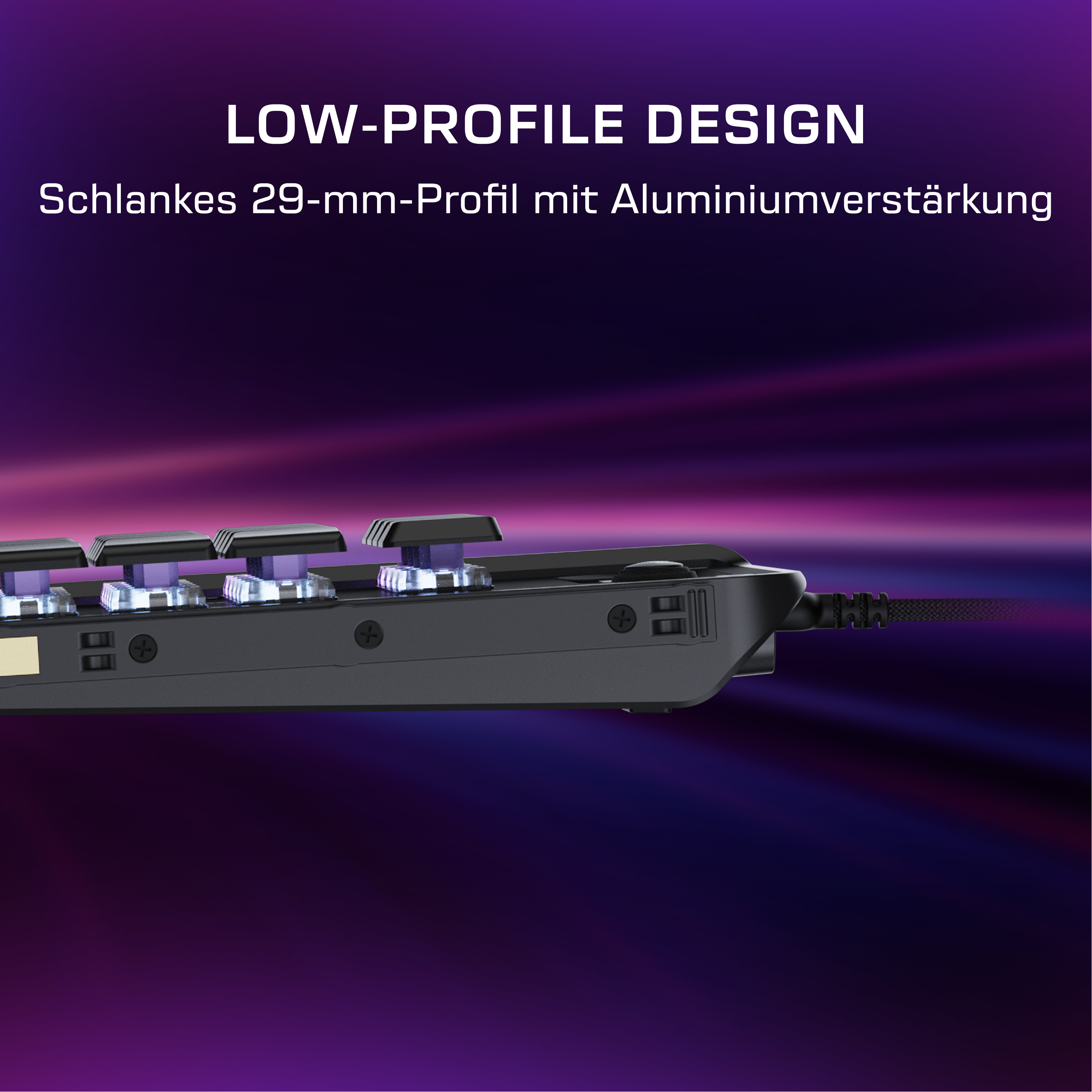 Schwarze Tastatur mit niedrigem Profil und lila Hintergrundbeleuchtung.