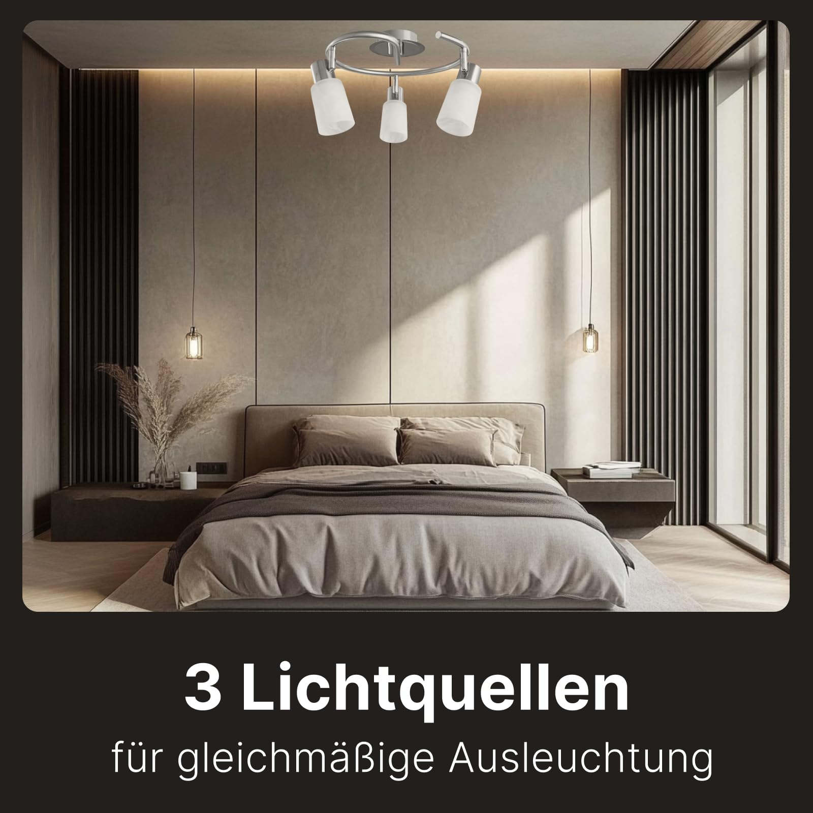 Modernes Schlafzimmer mit einem Bett, Nachttischen und einem Deckenstrahler mit drei Lichtern.