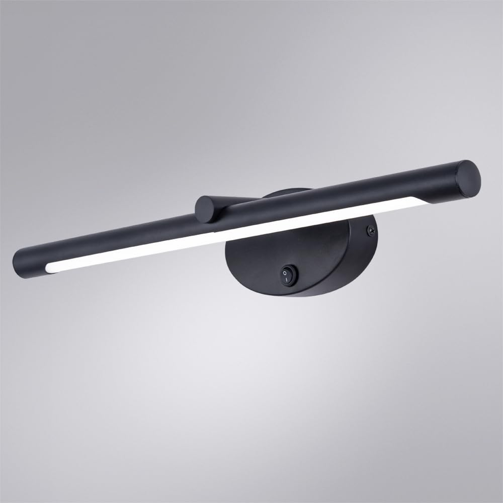 Eine schwarze Wandleuchte mit einem schwenkbaren Arm und integriertem LED-Licht.