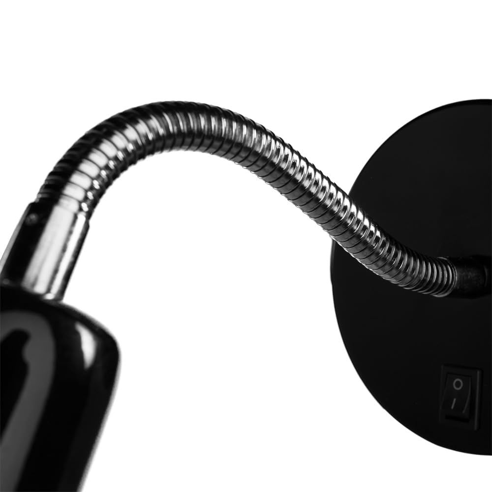Nahaufnahme einer schwarzen Lampe mit flexiblem Metallarm und Ein-/Ausschalter.
