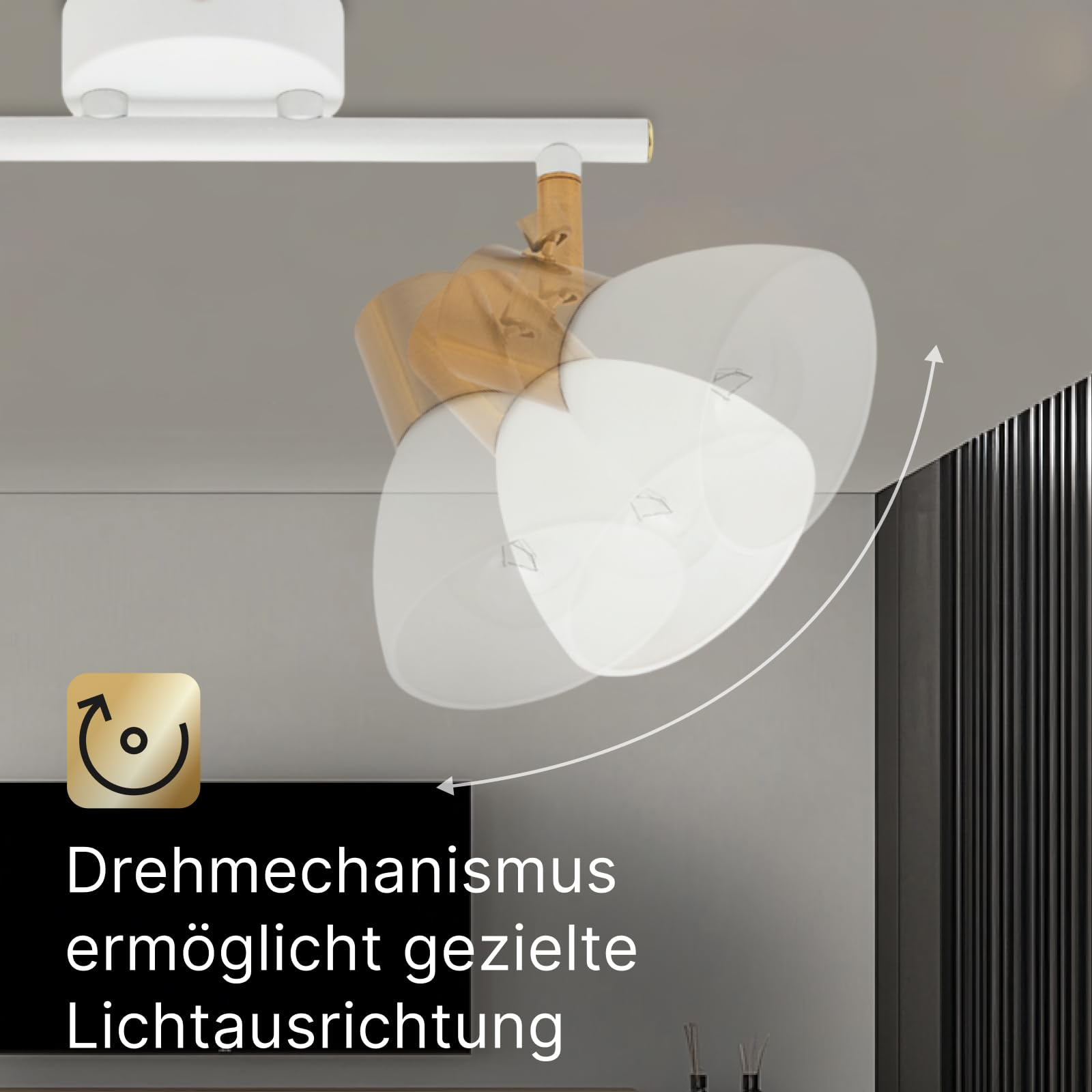Ein Deckenfluter mit Holzdetails und weißem Schirm wird gezeigt.