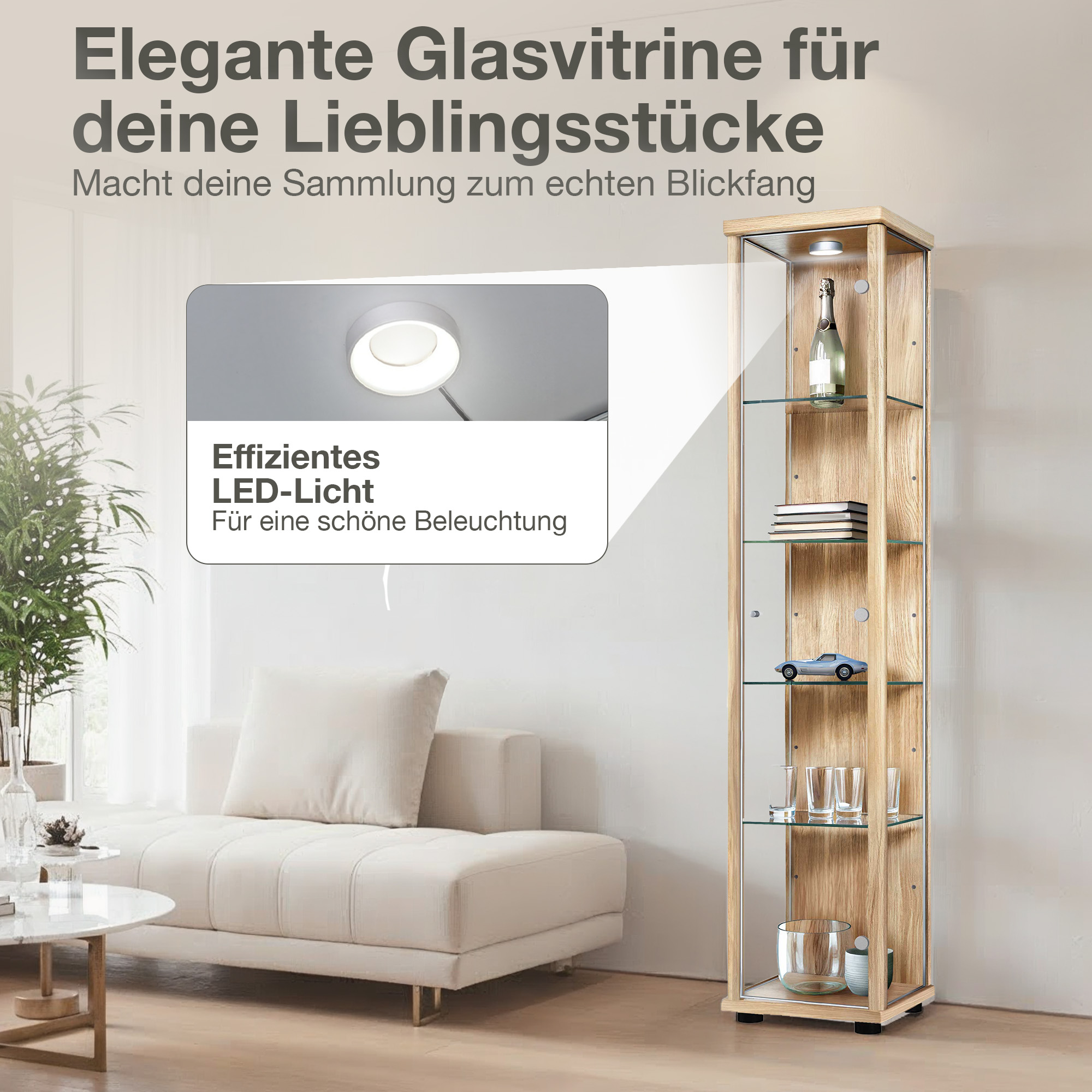 Holzvitrine mit Glasböden, beleuchtet, mit Flasche, Büchern, Auto & Gläsern.