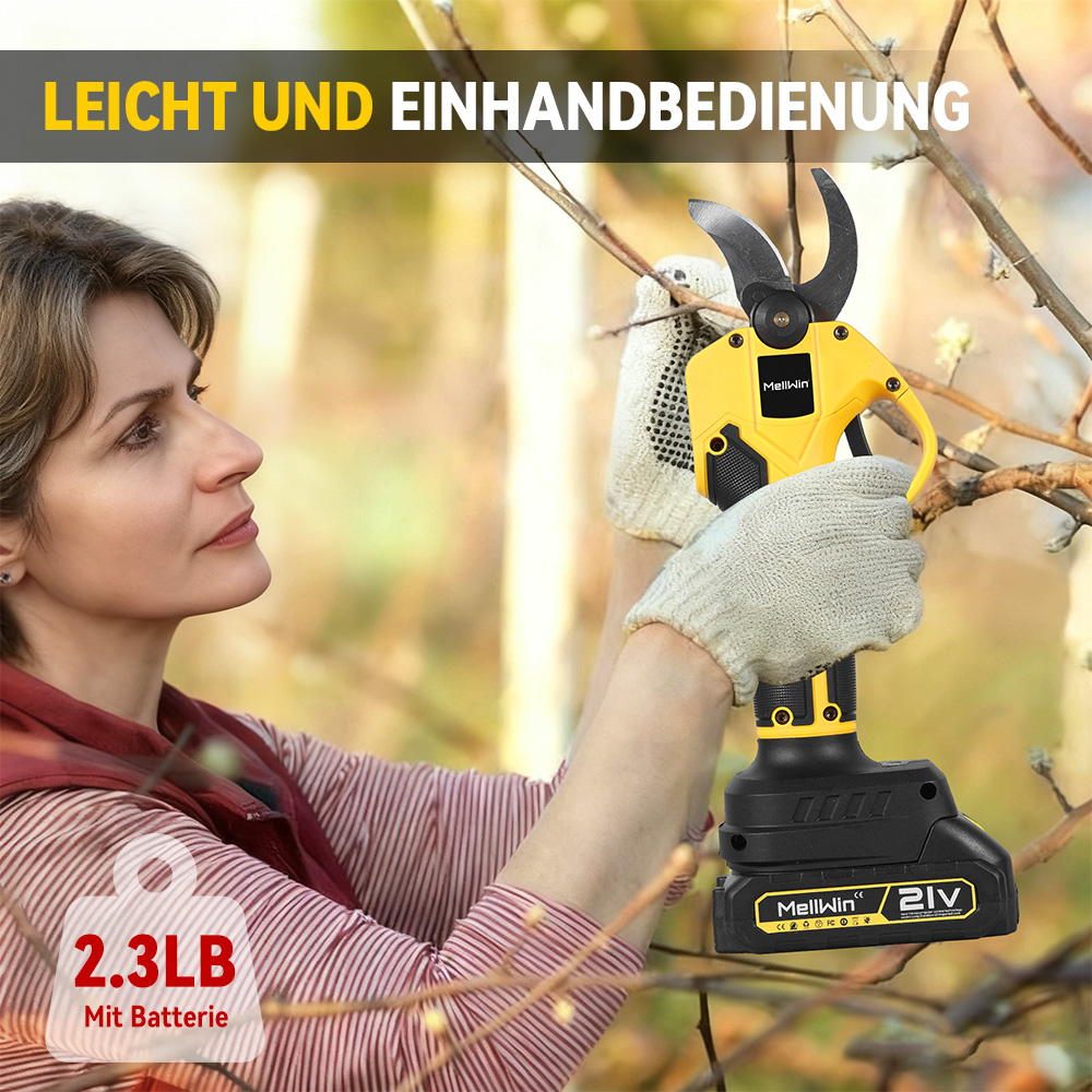 Eine Frau mit Handschuhen benutzt eine gelbe elektrische Astschere an einem Ast.