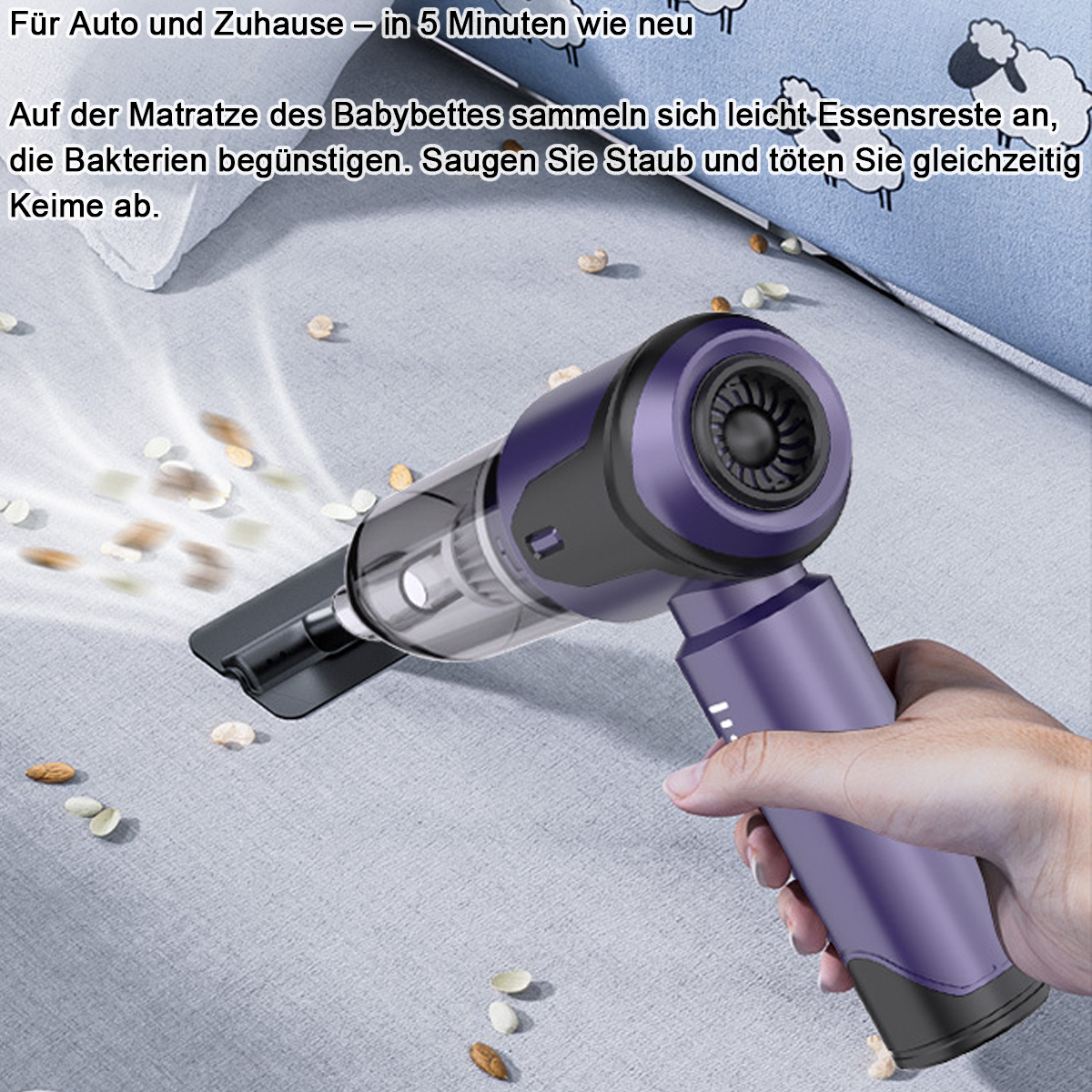 Eine Hand hält einen lila Handstaubsauger, der Krümel von einer grauen Oberfläche saugt.