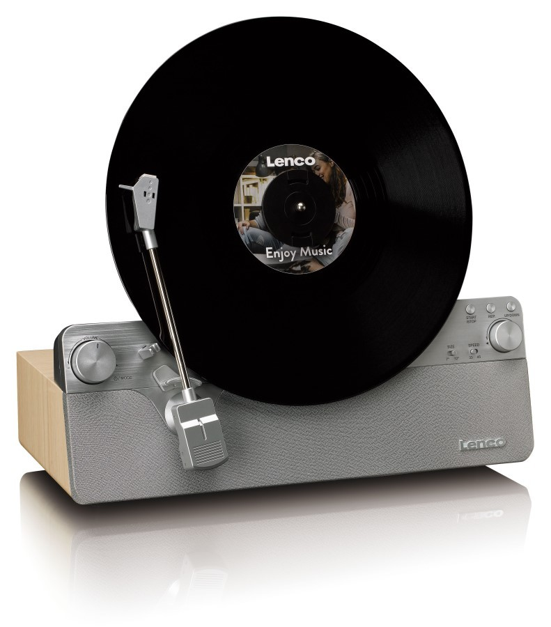 Gramofon z czarną płytą winylową i srebrnym ramieniem.