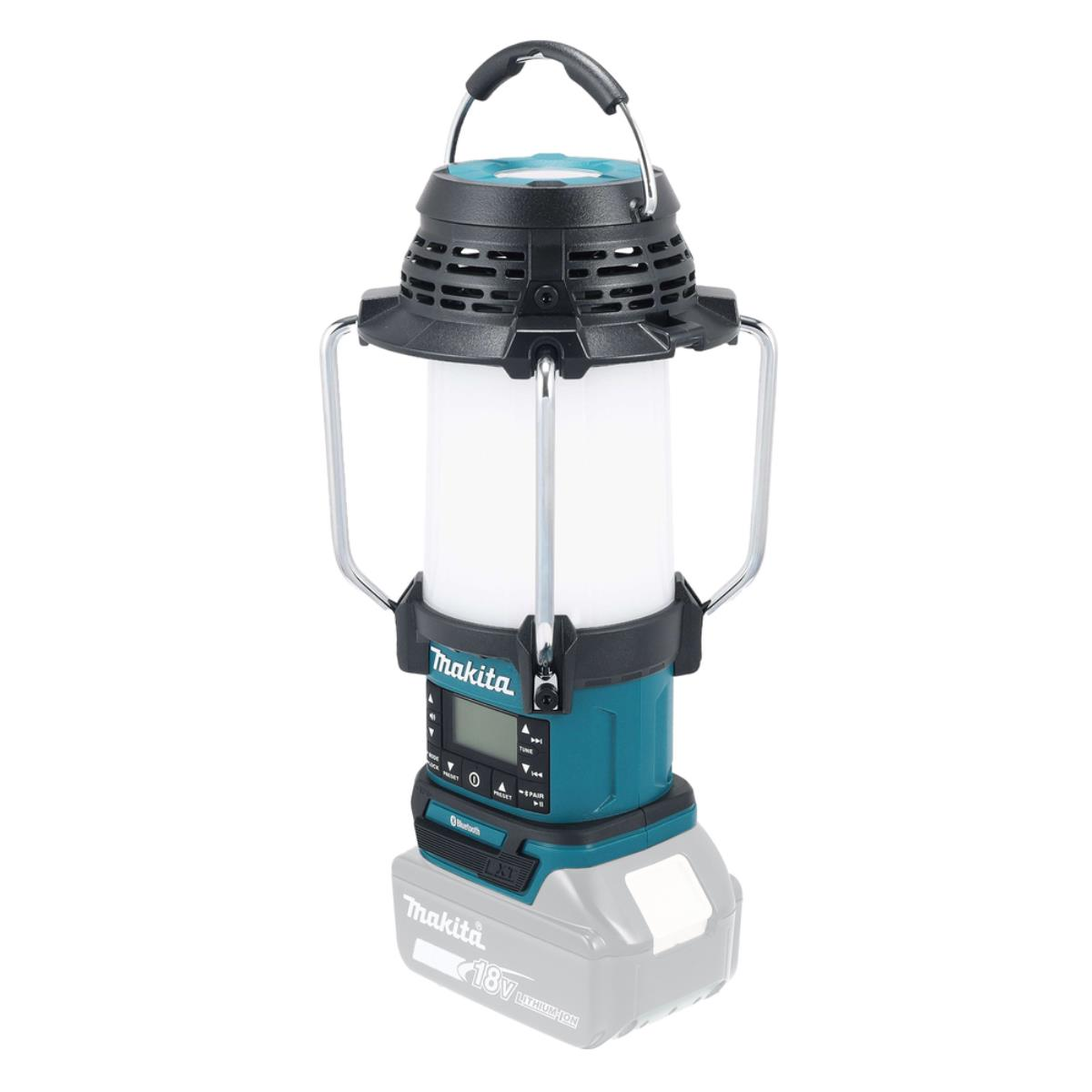 Una lanterna Makita con cassa turchese e nera, fonte luminosa cilindrica bianca e pacco batteria.