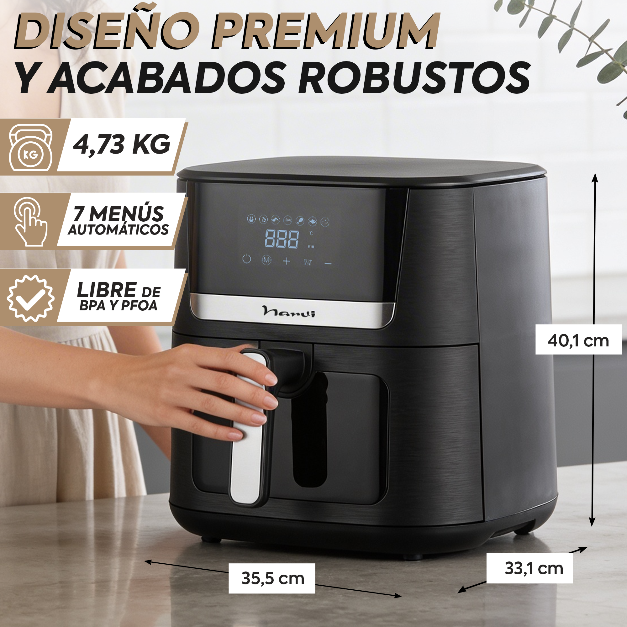 Freidora de aire negra con pantalla digital y dimensiones.