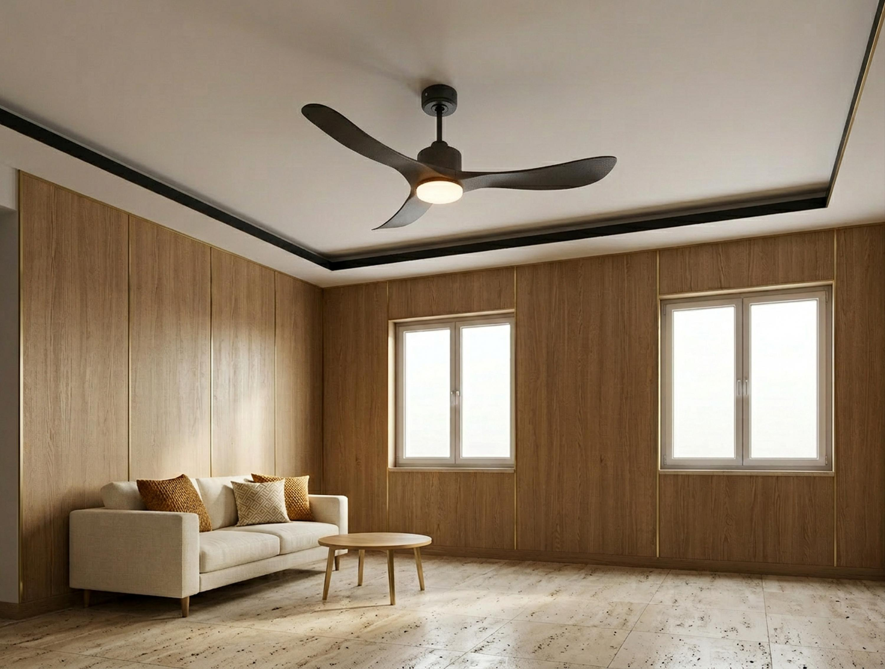 Una sala de estar moderna con paredes de madera, sofá, mesa de centro y ventilador de techo.