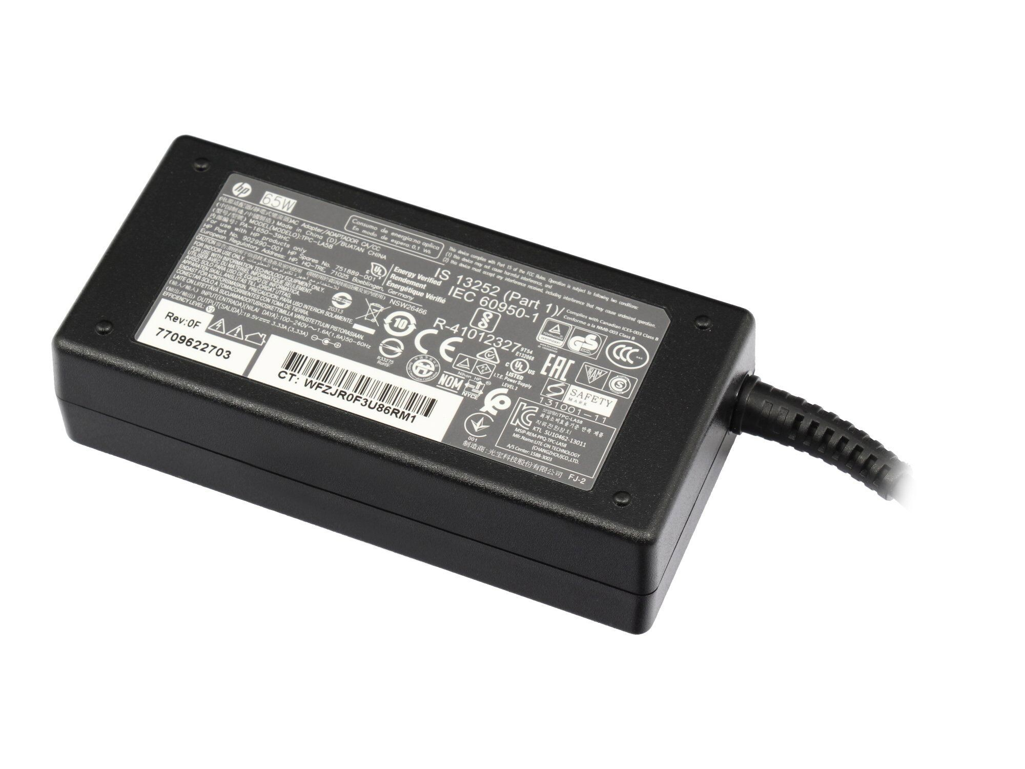 Schwarzes HP Netzteil mit 65W, Modell TPC-LA58, mit diversen Zertifizierungen.