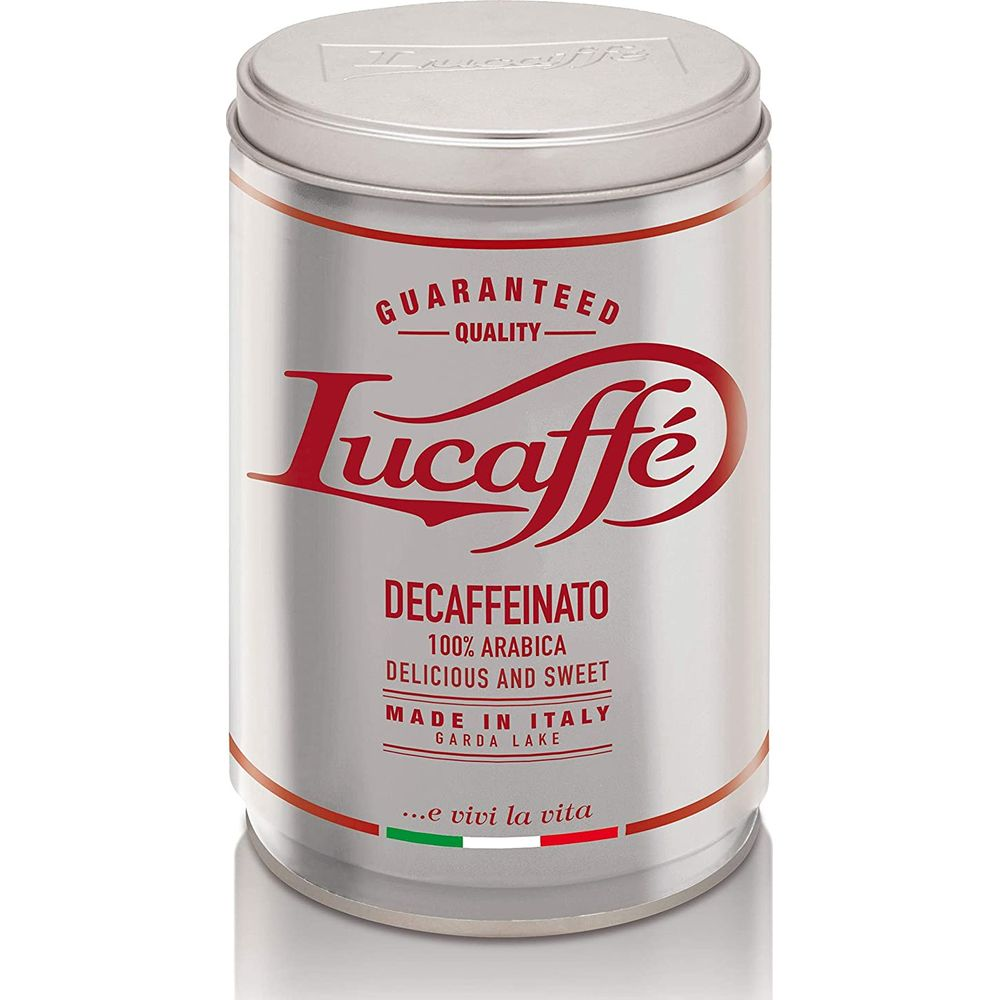 Silberne Kaffeekanister mit rotem Lucaffé-Logo und „Decaffeinato“.