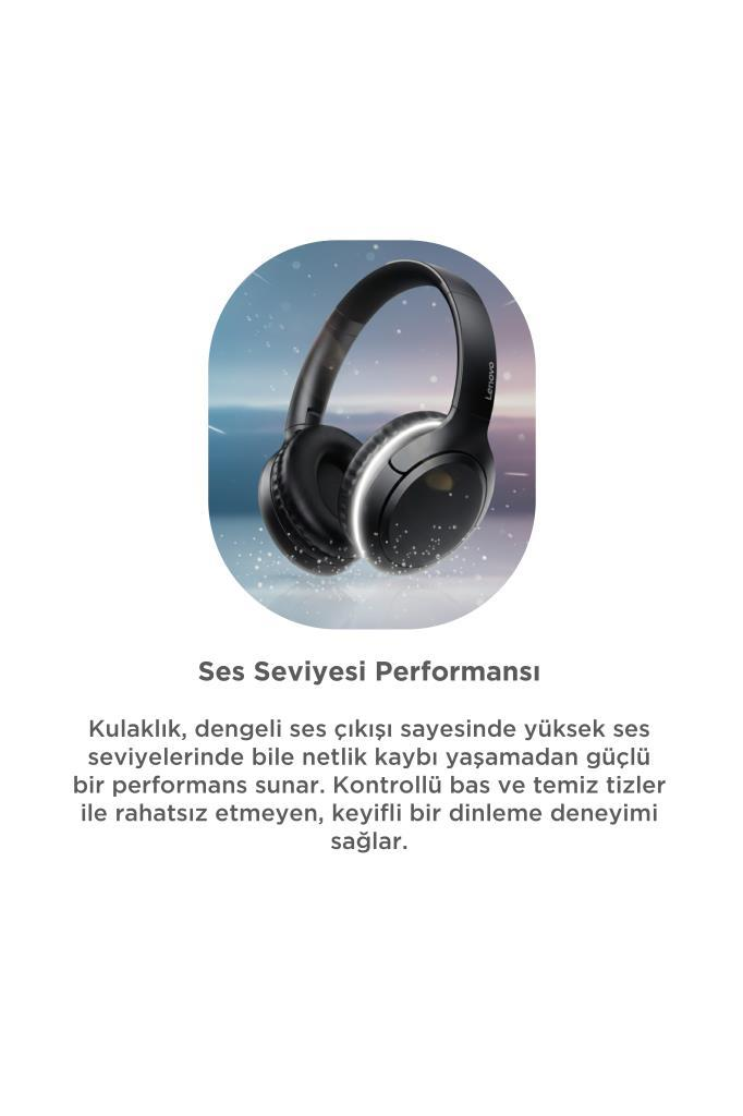Bulanık arka plan üzerinde gümüş vurgulara sahip siyah kulaklık.