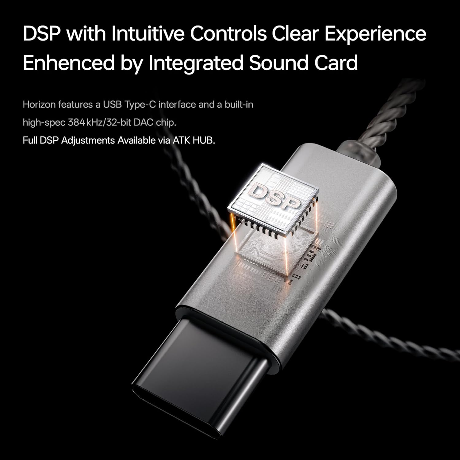 Adaptateur USB-C argenté avec puce DSP et câble.