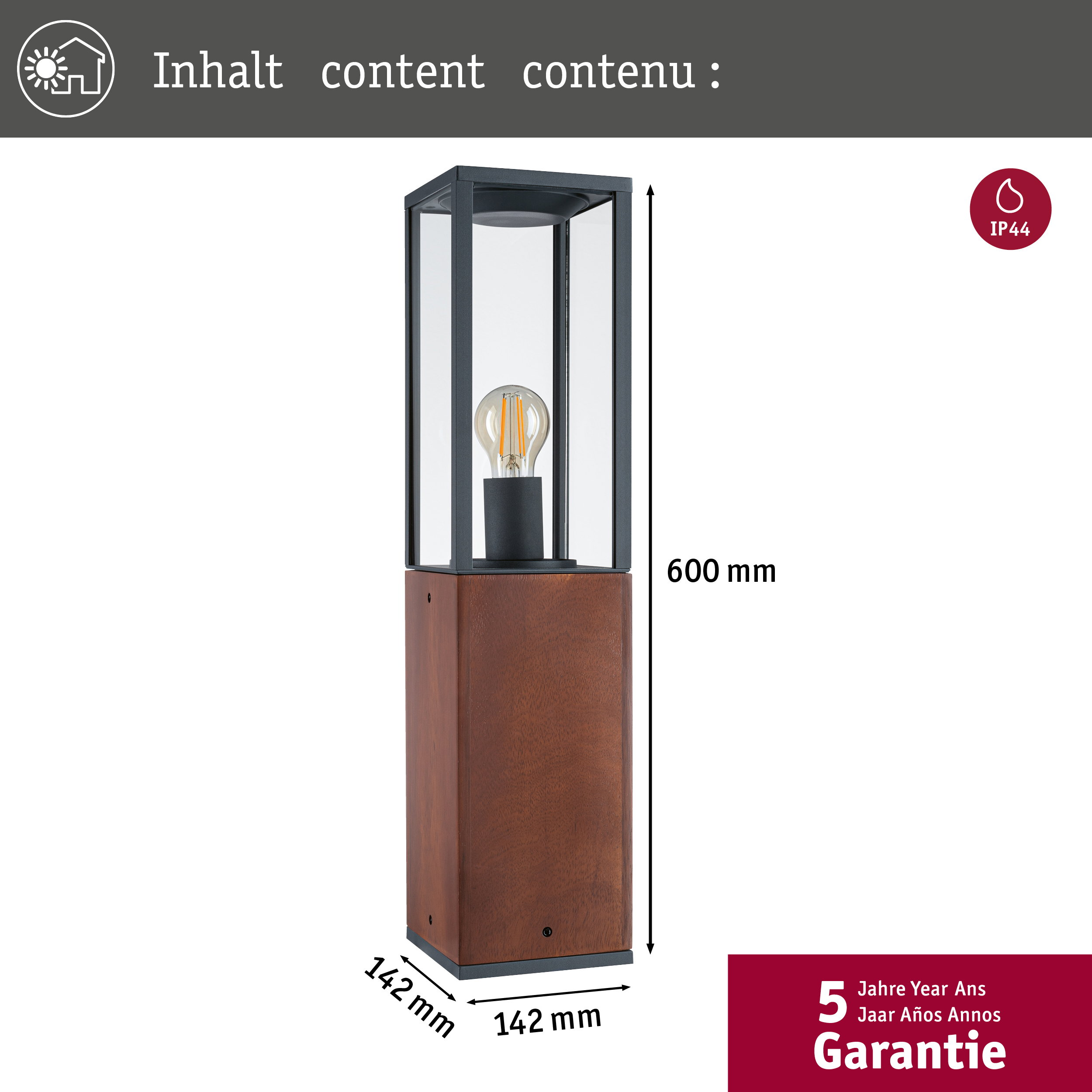 Lampa zewnętrzna z drewnianą podstawą, szklana i metalowa, wysoka na 600 mm.