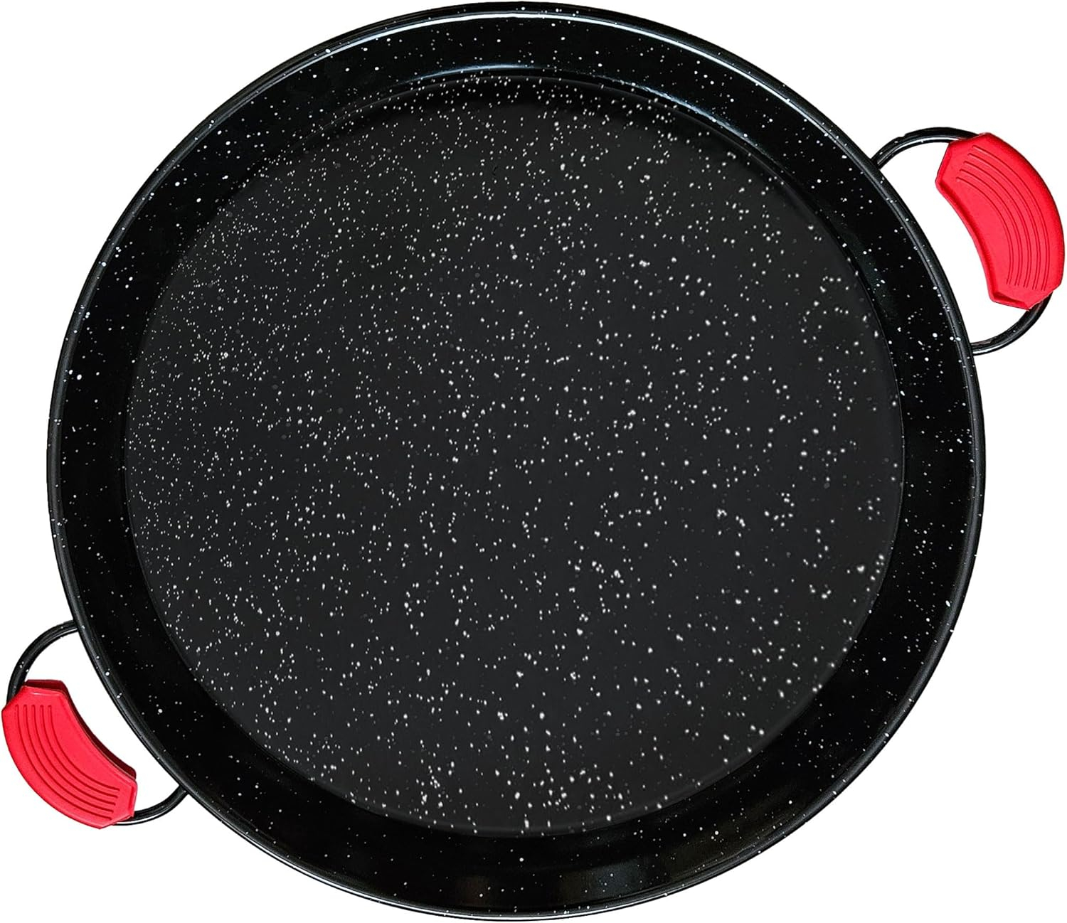 Schwarze Paellapfanne mit roten Griffen und weißem sprenkelmuster.
