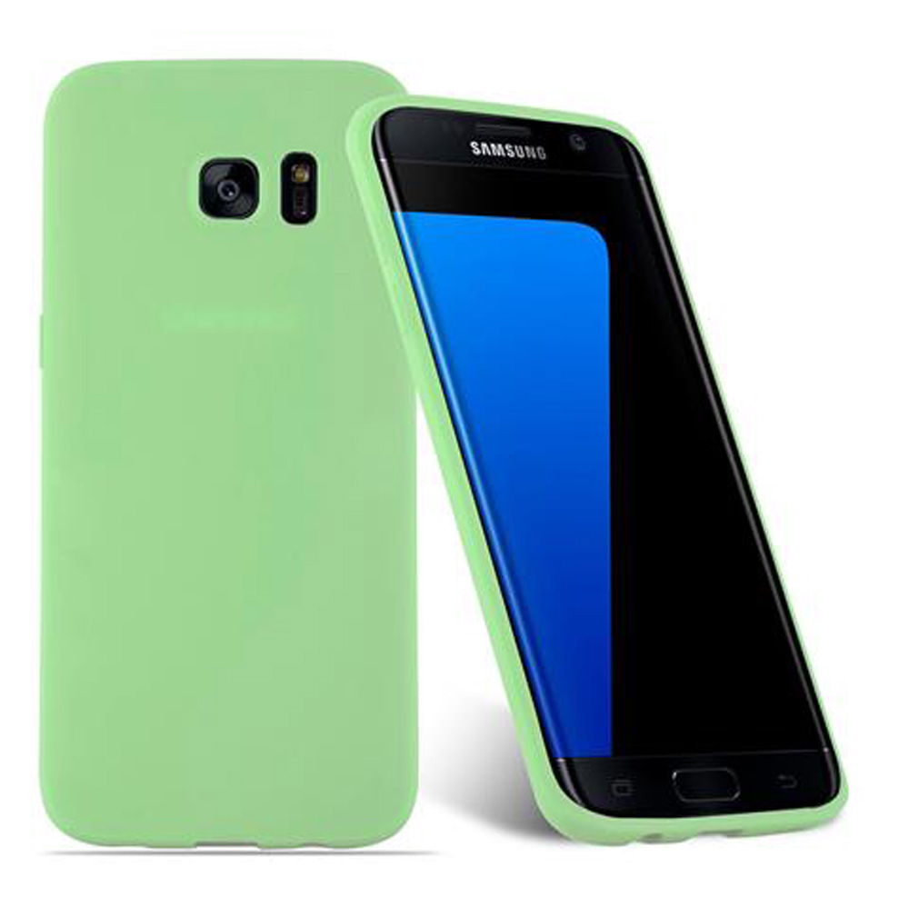 Uno smartphone verde chiaro con custodia, e il suo retro accanto.