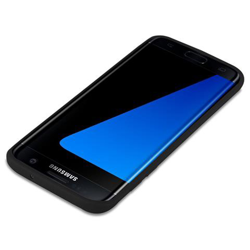 Smartphone nero con display blu, isolato su bianco.
