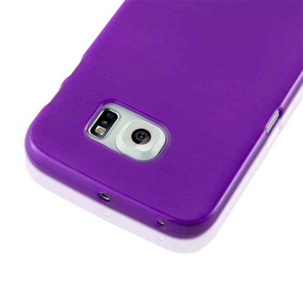 Custodia viola per telefono con apertura per fotocamera e flash.