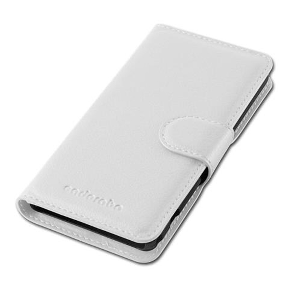 Una custodia a flip in pelle bianca per smartphone, con chiusura a bottone.