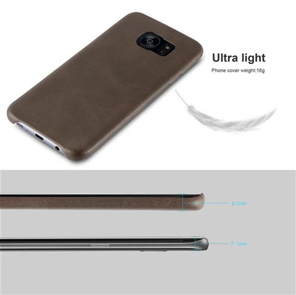 Custodia marrone per telefono con ritaglio fotocamera, rispetto a dispositivi sottili.