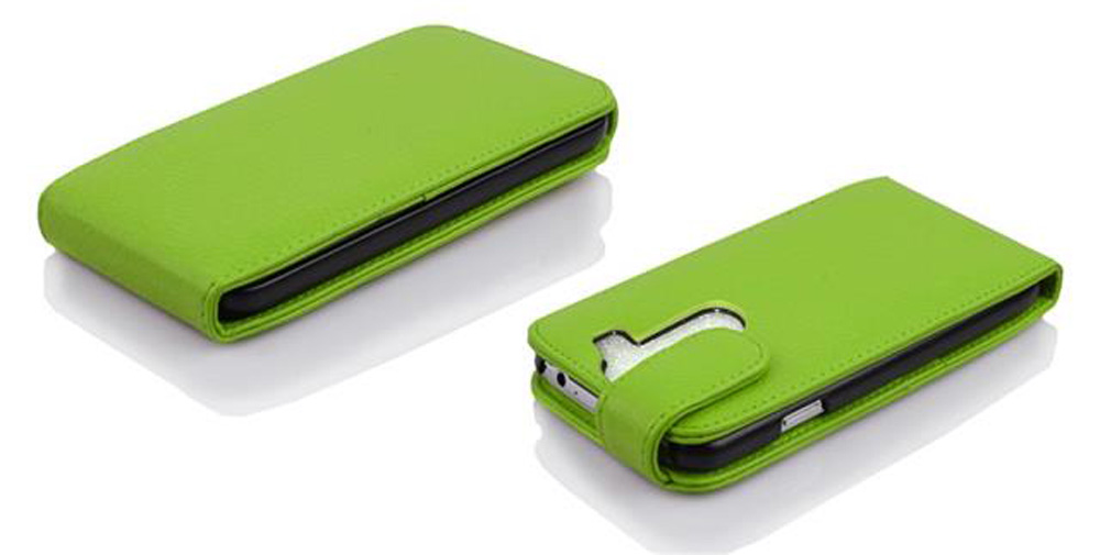 Dos fundas de teléfono verdes sobre fondo blanco.