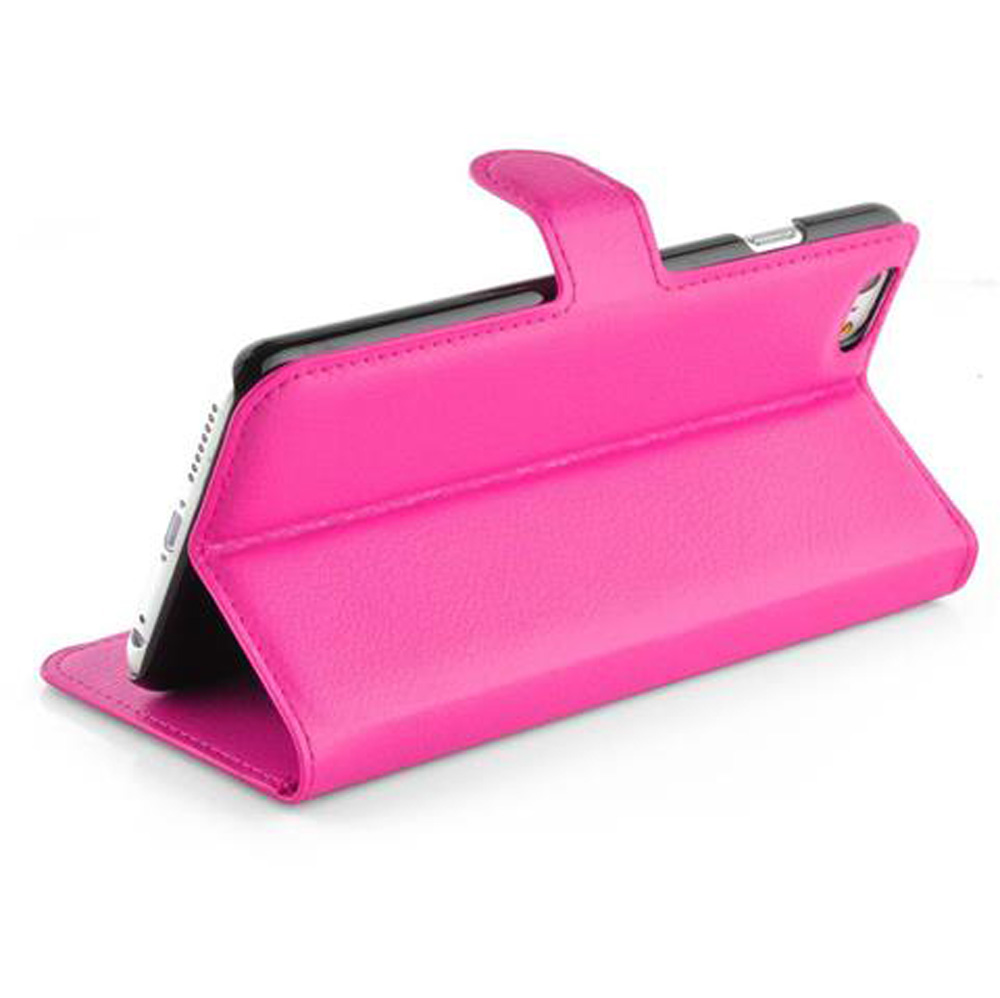 Ein pinker Handyhülle, die als Ständer dient, mit einem Smartphone darin.