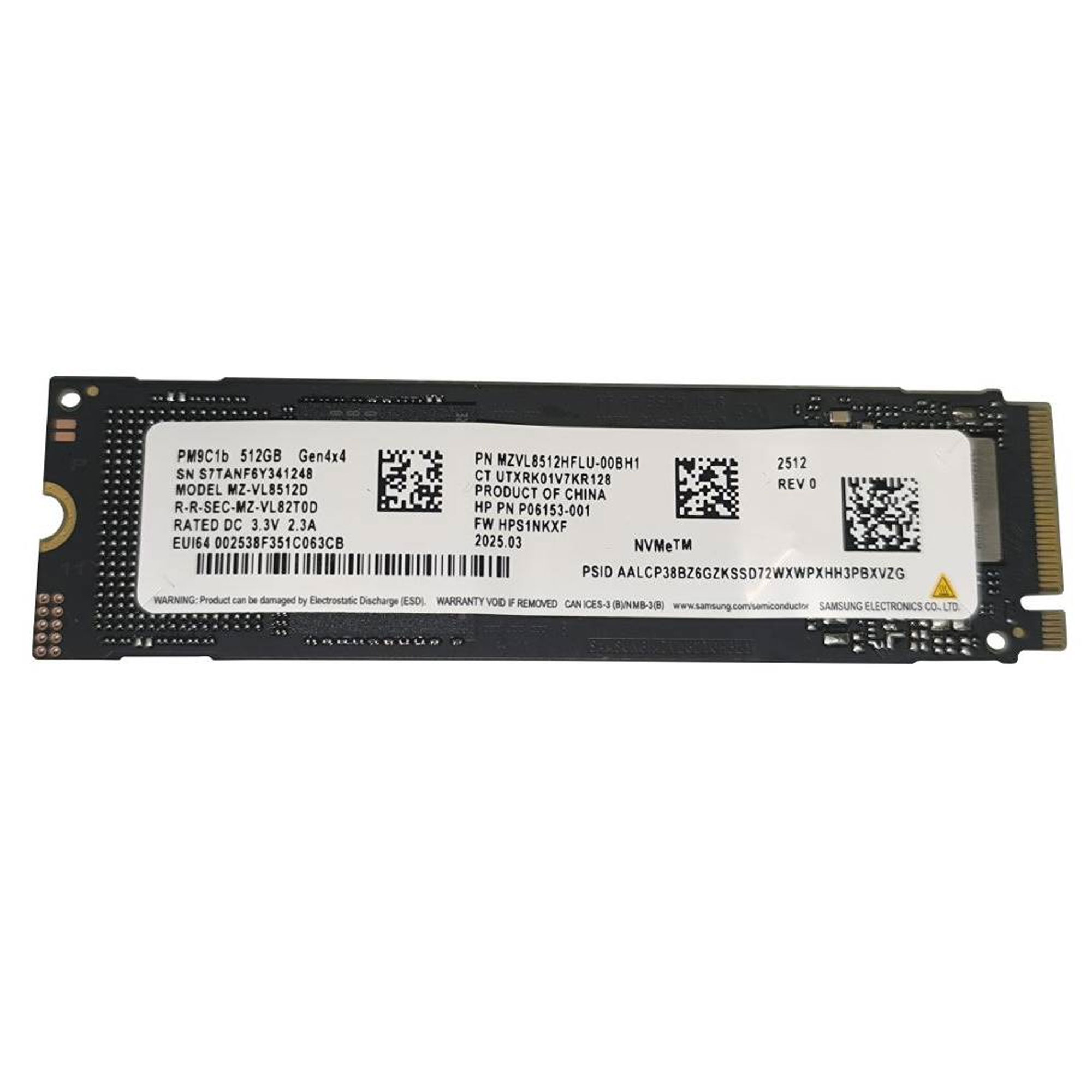 Model ve seri numaralarına sahip Samsung 512GB NVMe Gen4x4 SSD.