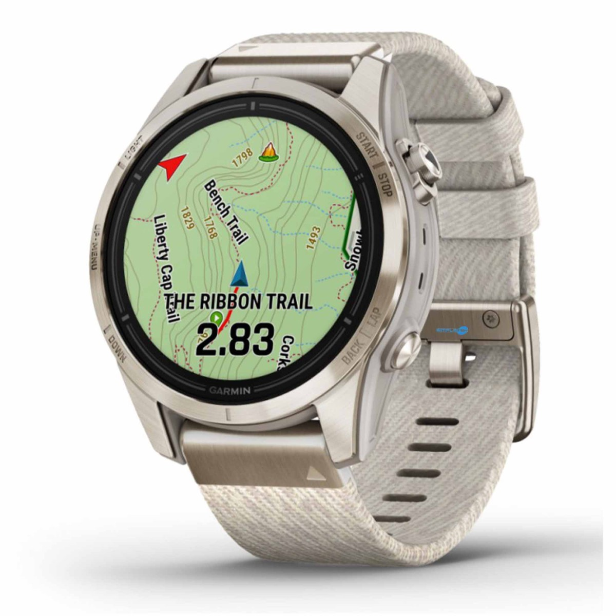 Orologio Garmin argentato con mappa, distanza 2,83 e cinturino in tessuto.