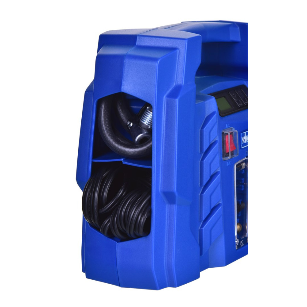 Un dispositivo blu con un tubo avvolto e interruttori.