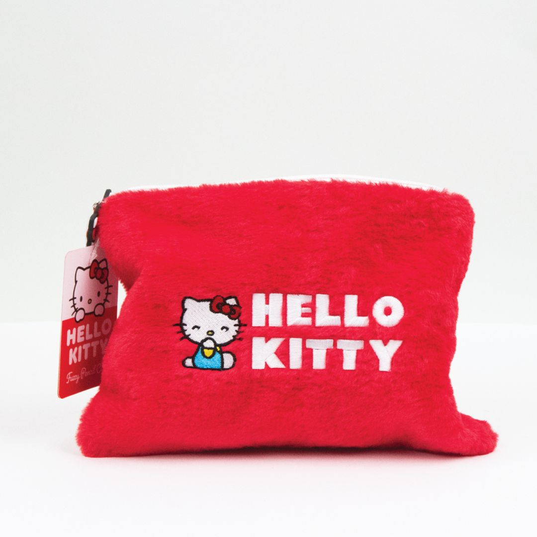 Pluszowe czerwone etui Hello Kitty z haftowanymi detalami.