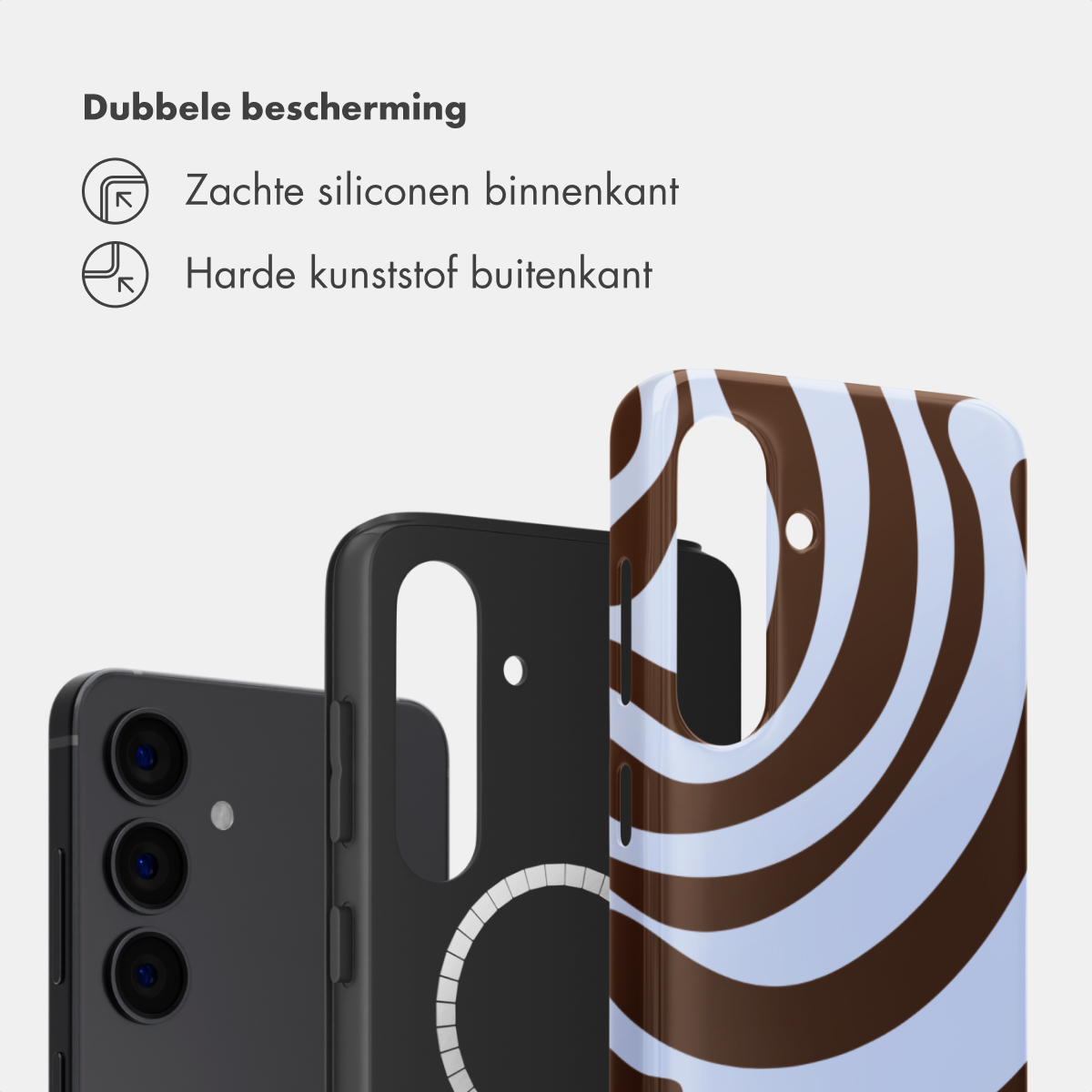 Drei Handyhüllen: eine schwarze mit drei Kameras, eine schwarze und eine mit braunen und weißen Streifen.