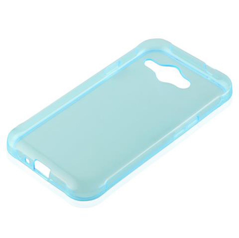 Una custodia per telefono in silicone azzurro traslucido giace su uno sfondo bianco.
