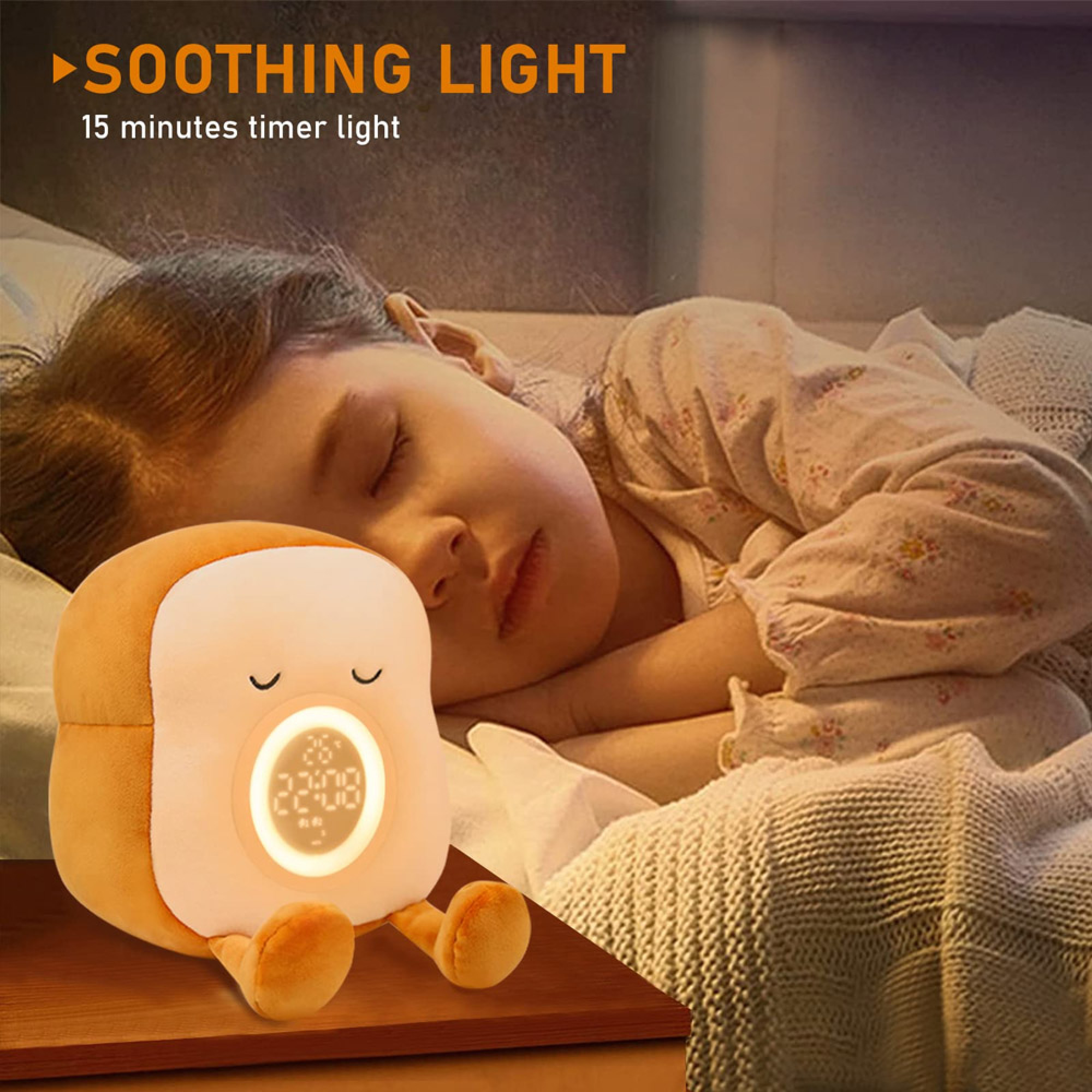 Ein süßes Toast-Nachtlicht neben einem schlafenden Kind auf einem Bett.