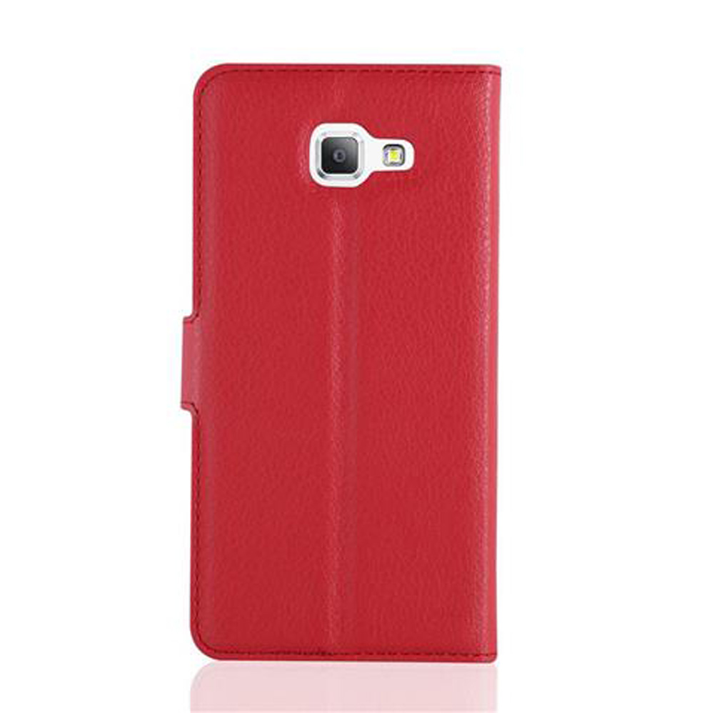 Rotes Leder-Flip-Case für ein Smartphone, mit Kameraloch oben.