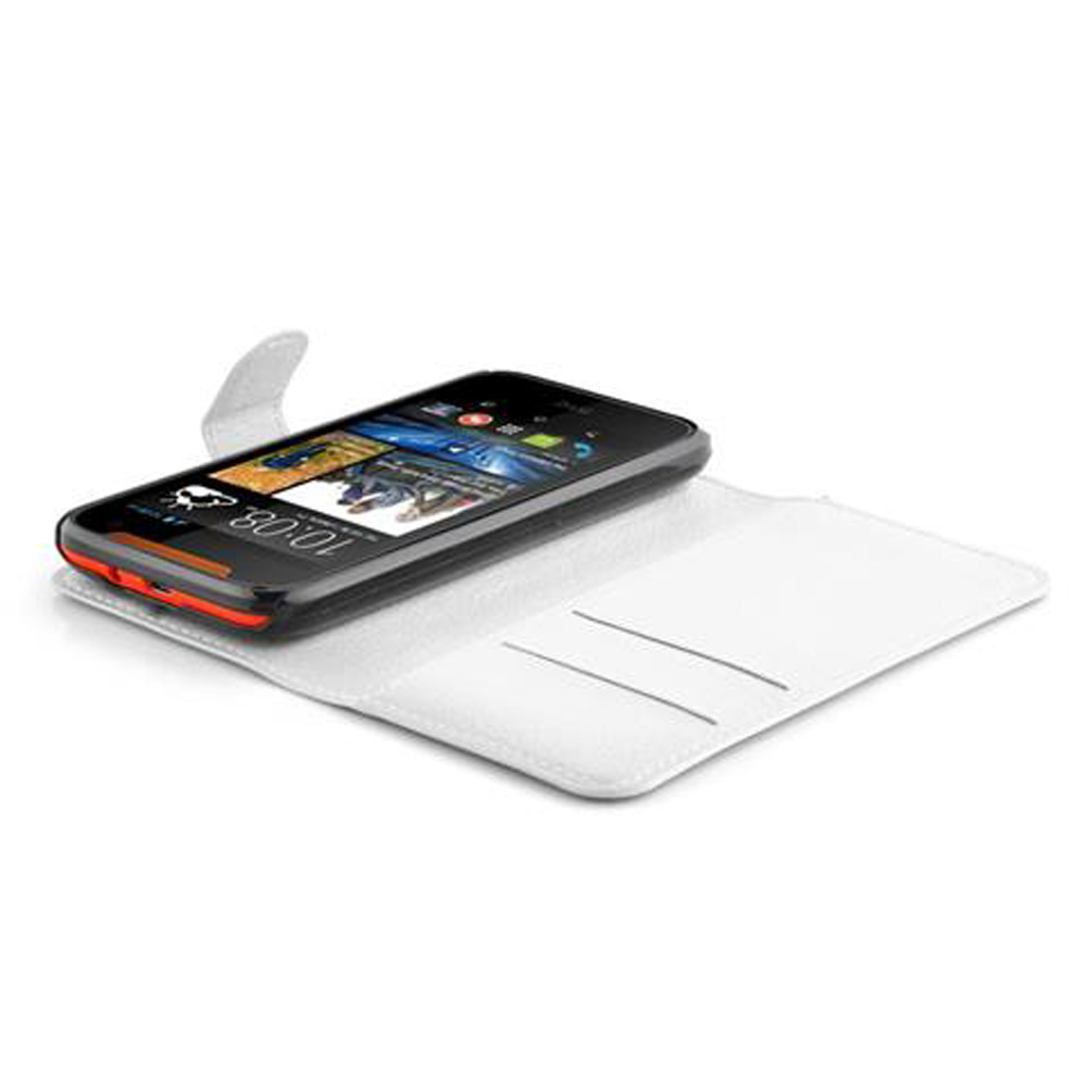 Uno smartphone con custodia a libro bianca aperta, appoggiato su una superficie bianca.