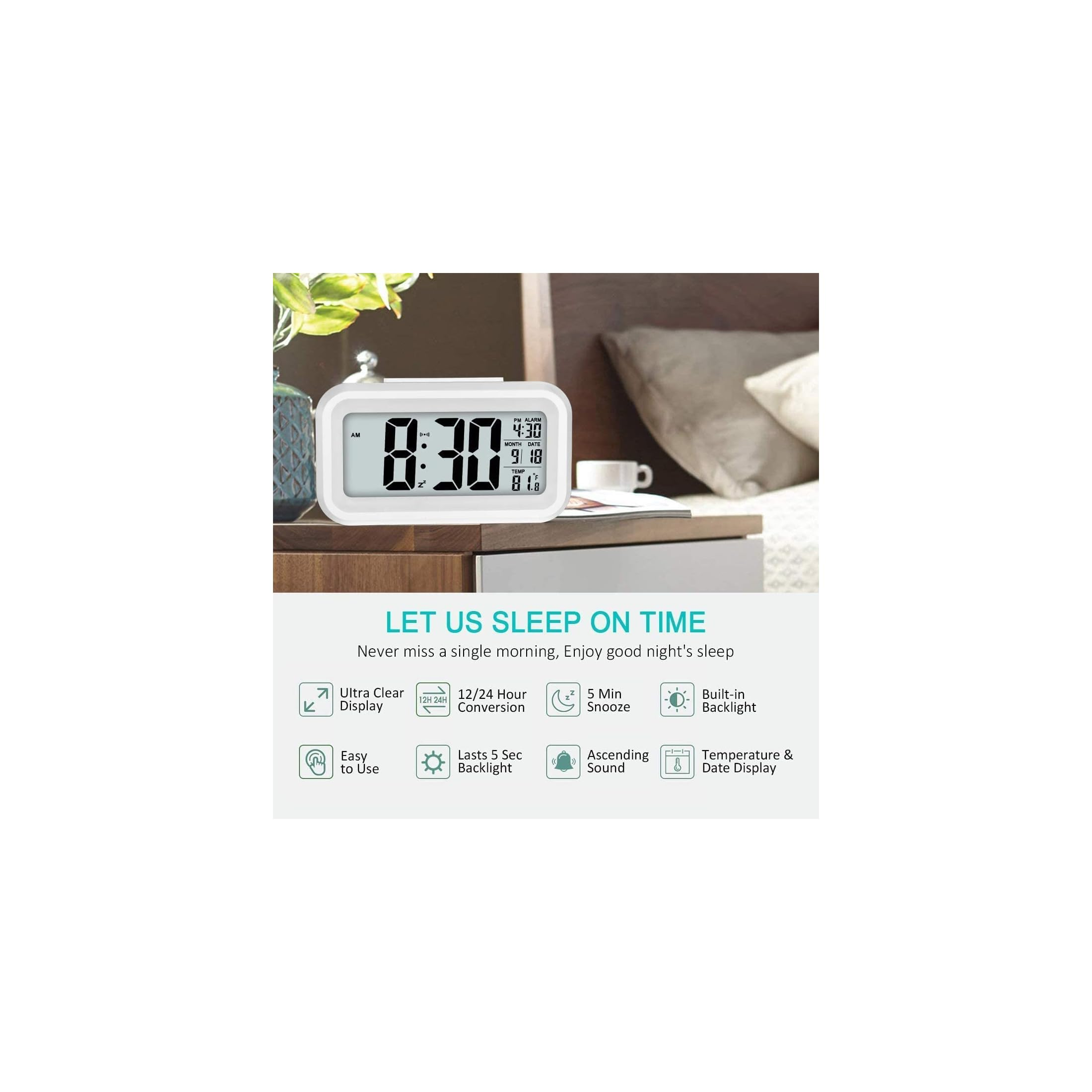Ein weißer Digitalwecker zeigt 8:30 Uhr an, mit Datum und Temperatur.