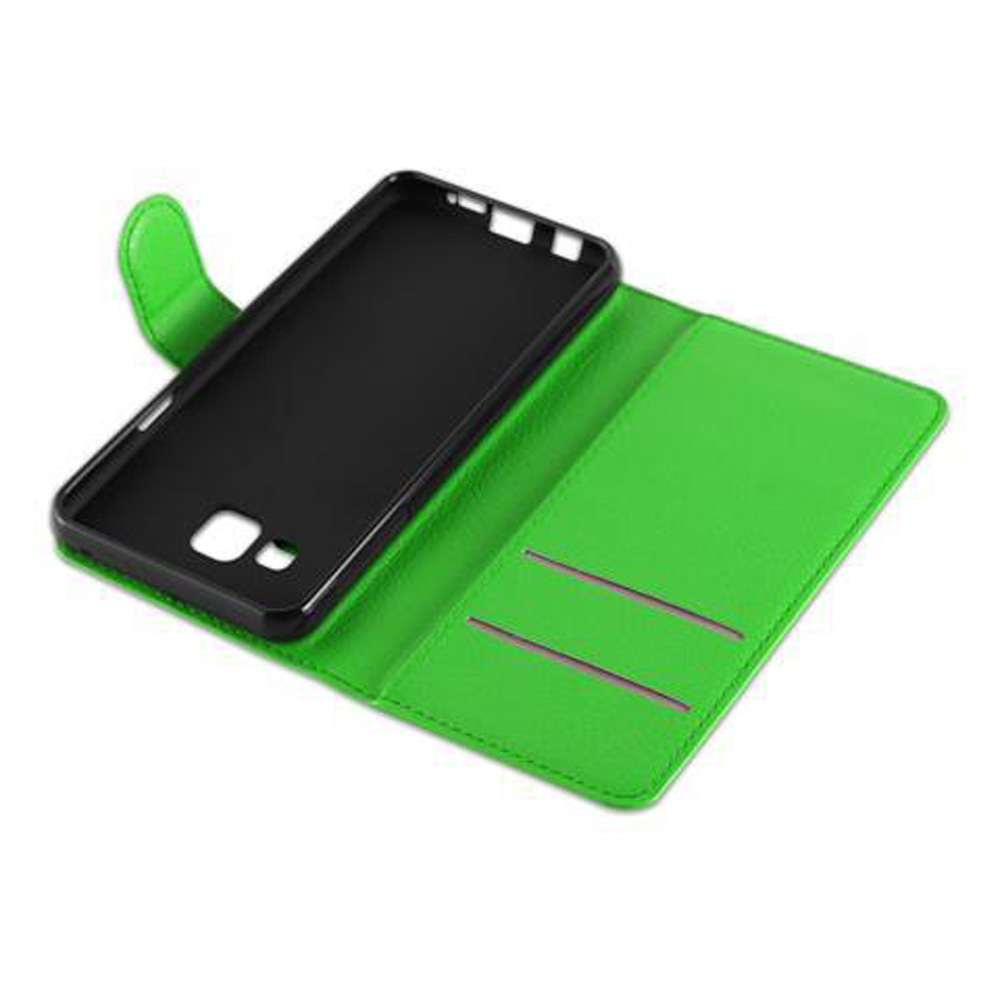 Ein aufgeschlagenes, hellgrünes Handycover mit schwarzem Innenteil und Kartenfächern.
