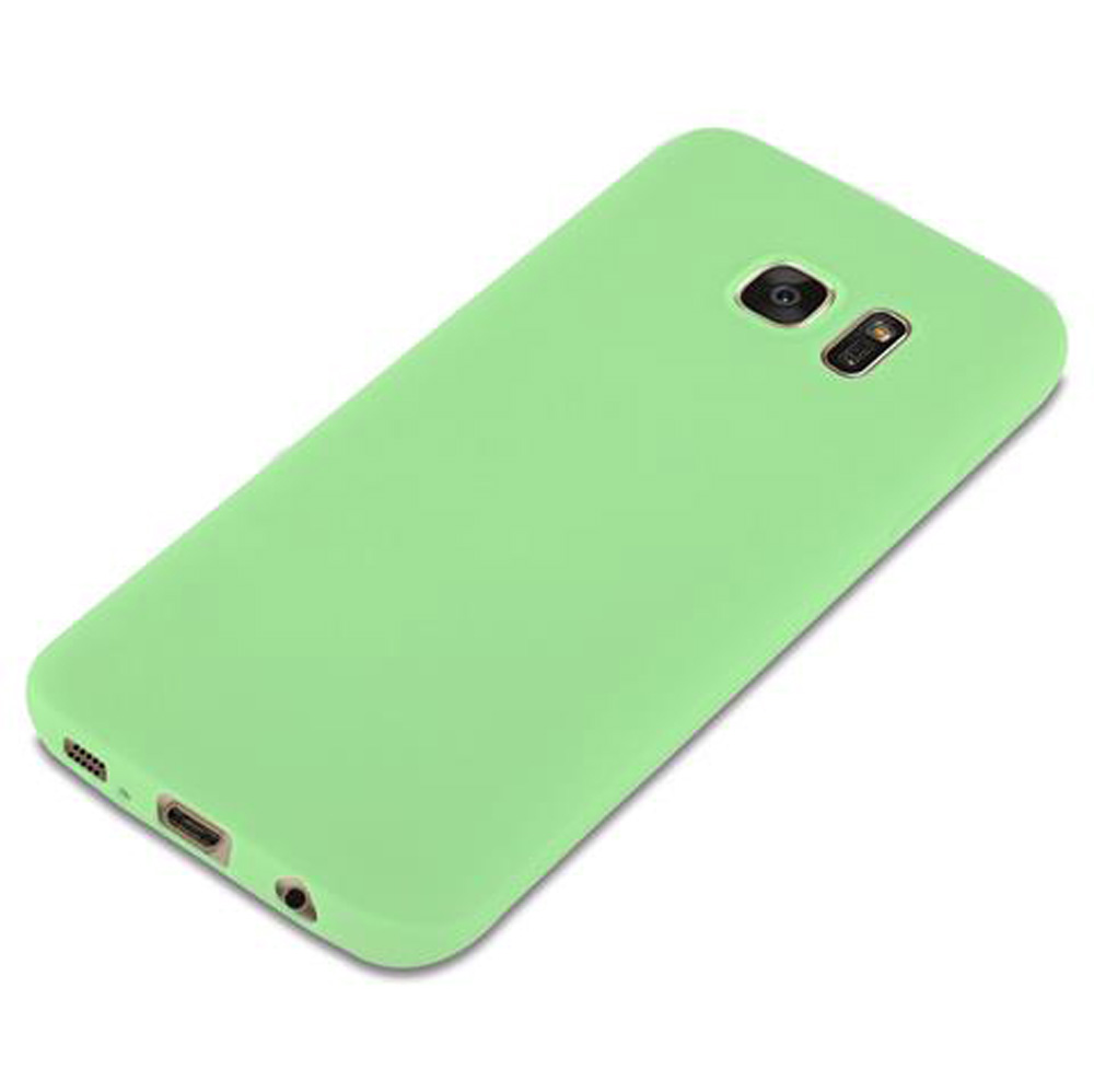 Una custodia verde chiaro per telefono su sfondo bianco.